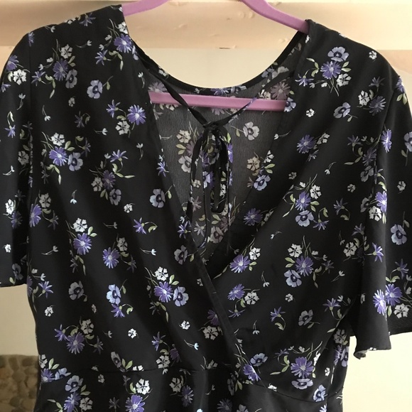 Top - Picture 2 of 4